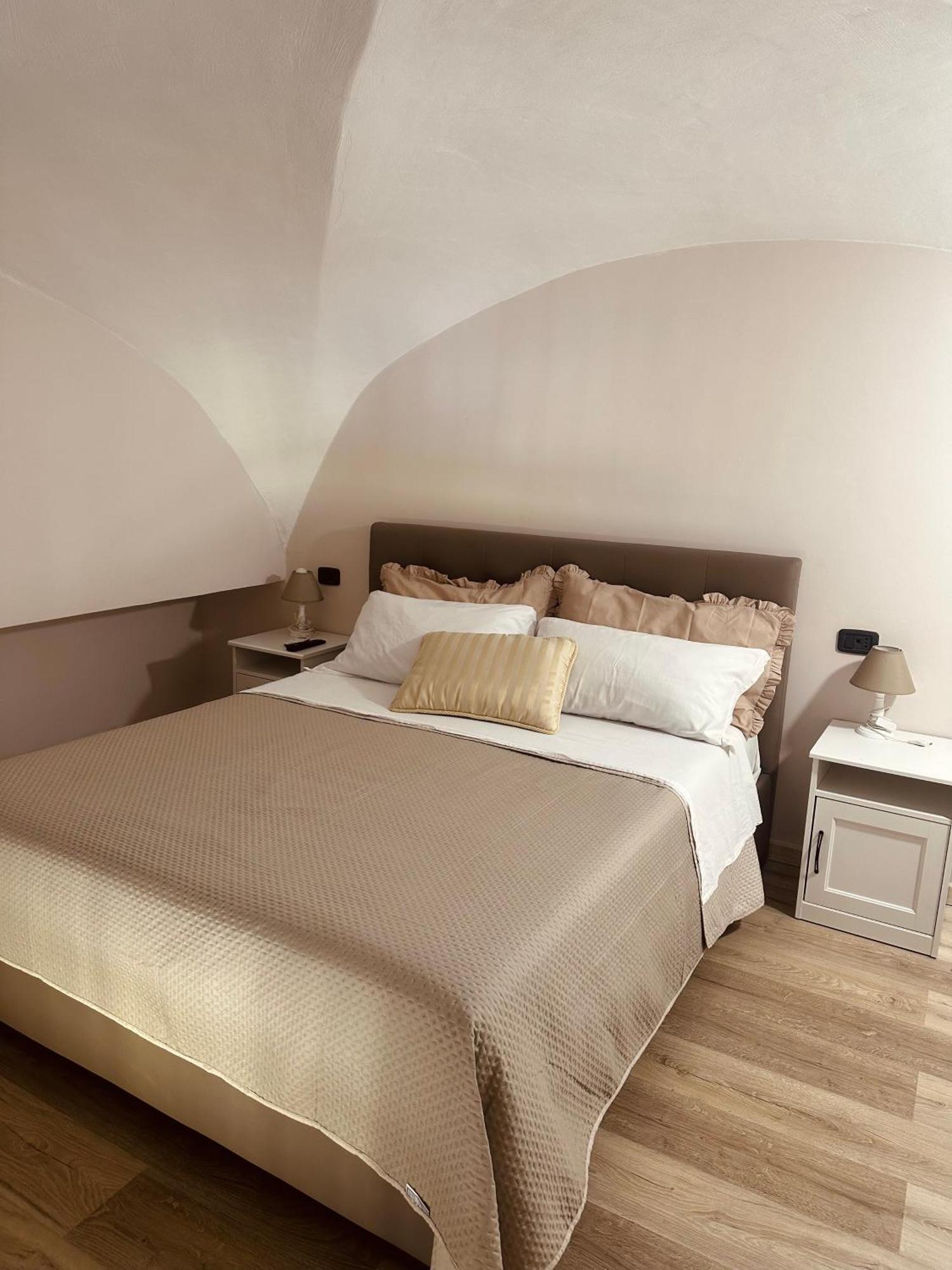 Casa Historical Center Bed & Breakfast Napoli Bagian luar foto