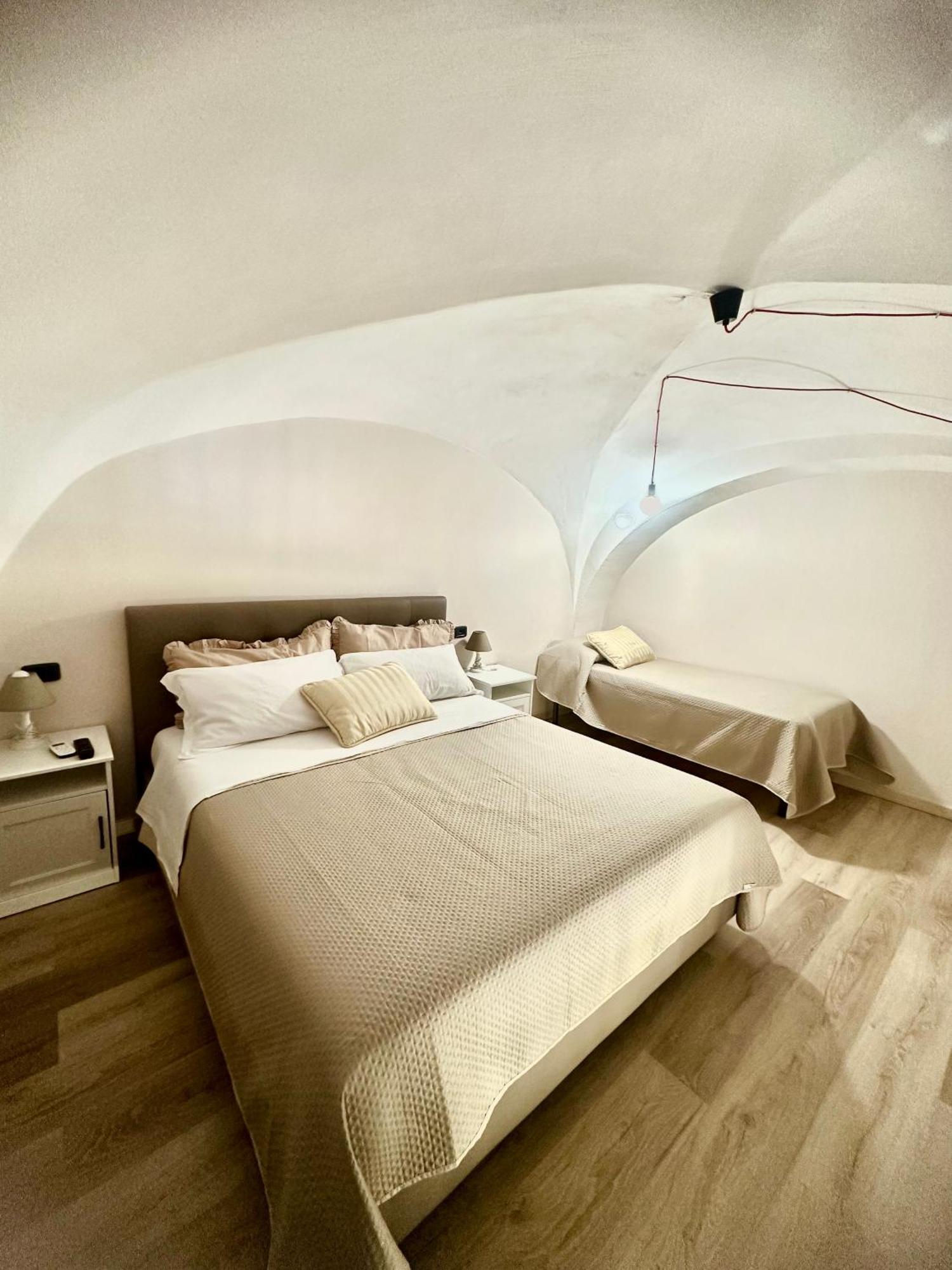 Casa Historical Center Bed & Breakfast Napoli Bagian luar foto