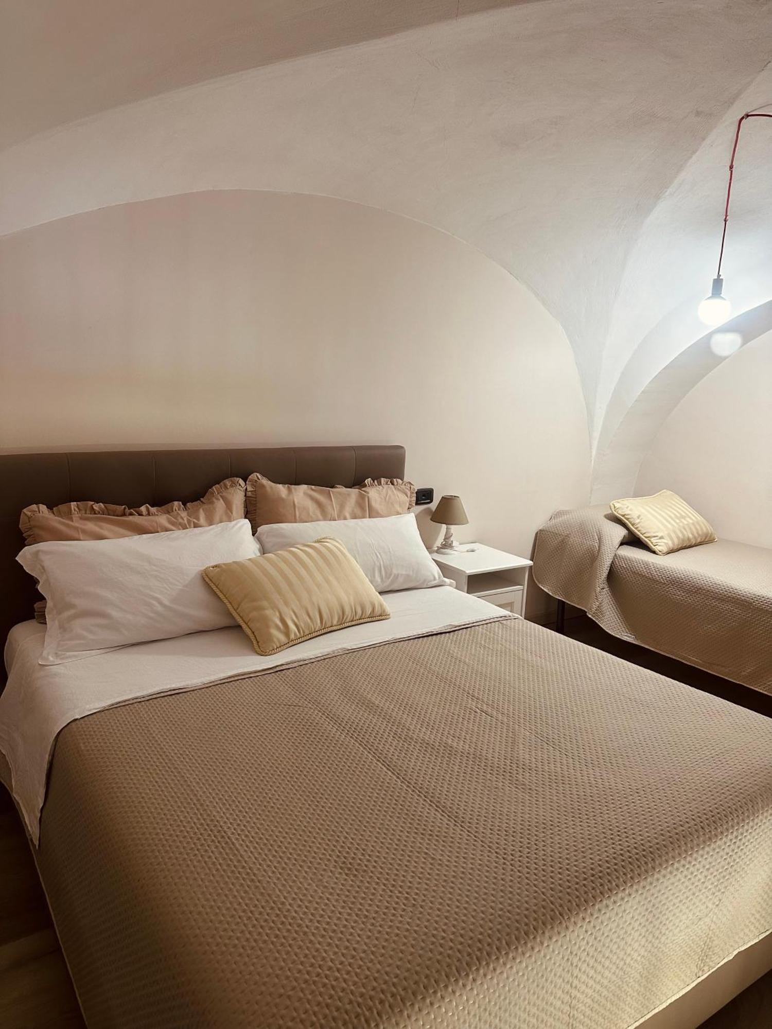 Casa Historical Center Bed & Breakfast Napoli Bagian luar foto